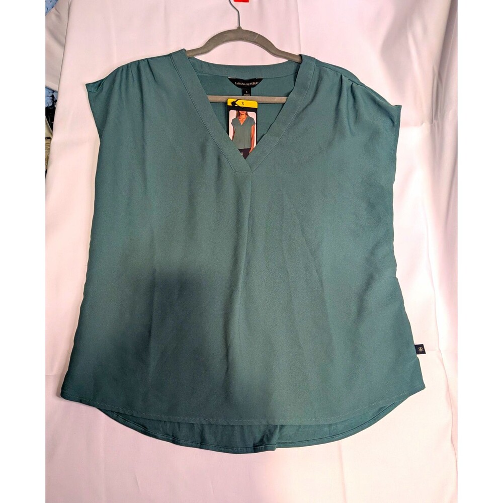 Banana Republic Women’s Green V-Neck Cap Sleeve Woven Blouse Size S